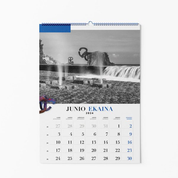 Calendario pared Donostia en blanco y negro